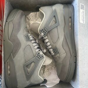 Jordan 4 retro Wet Cement